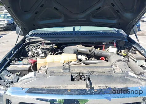 2004 Ford Excursion Xls/Xlt z USA, uszkodzony, nr VIN 1FMNU41S34EC93009